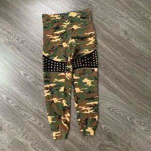 Joggers size L 14-16